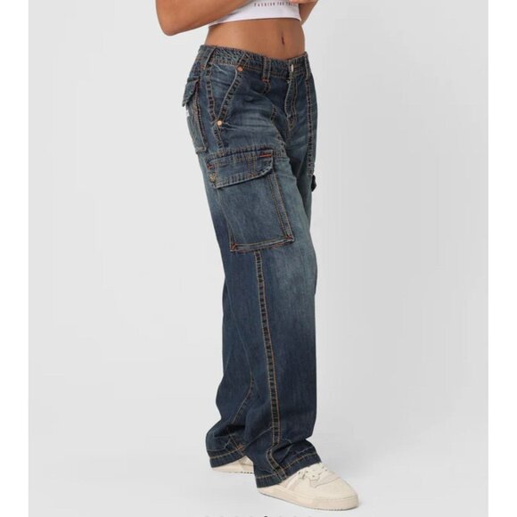 True Religion Big T Cargo Pants Women’s 29 Low Rise Baggy Jeans Embroidered Y2K - Picture 6 of 16